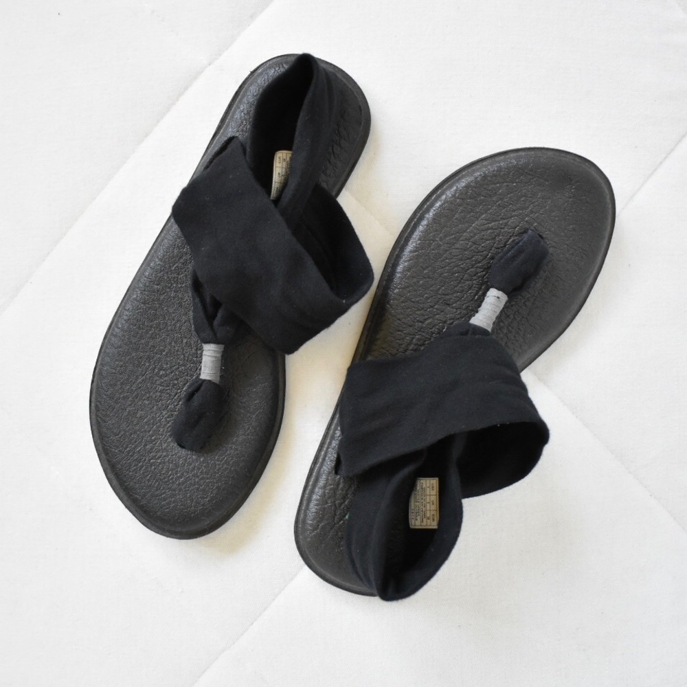Sanuk Black Yoga Sling 2 Sandals